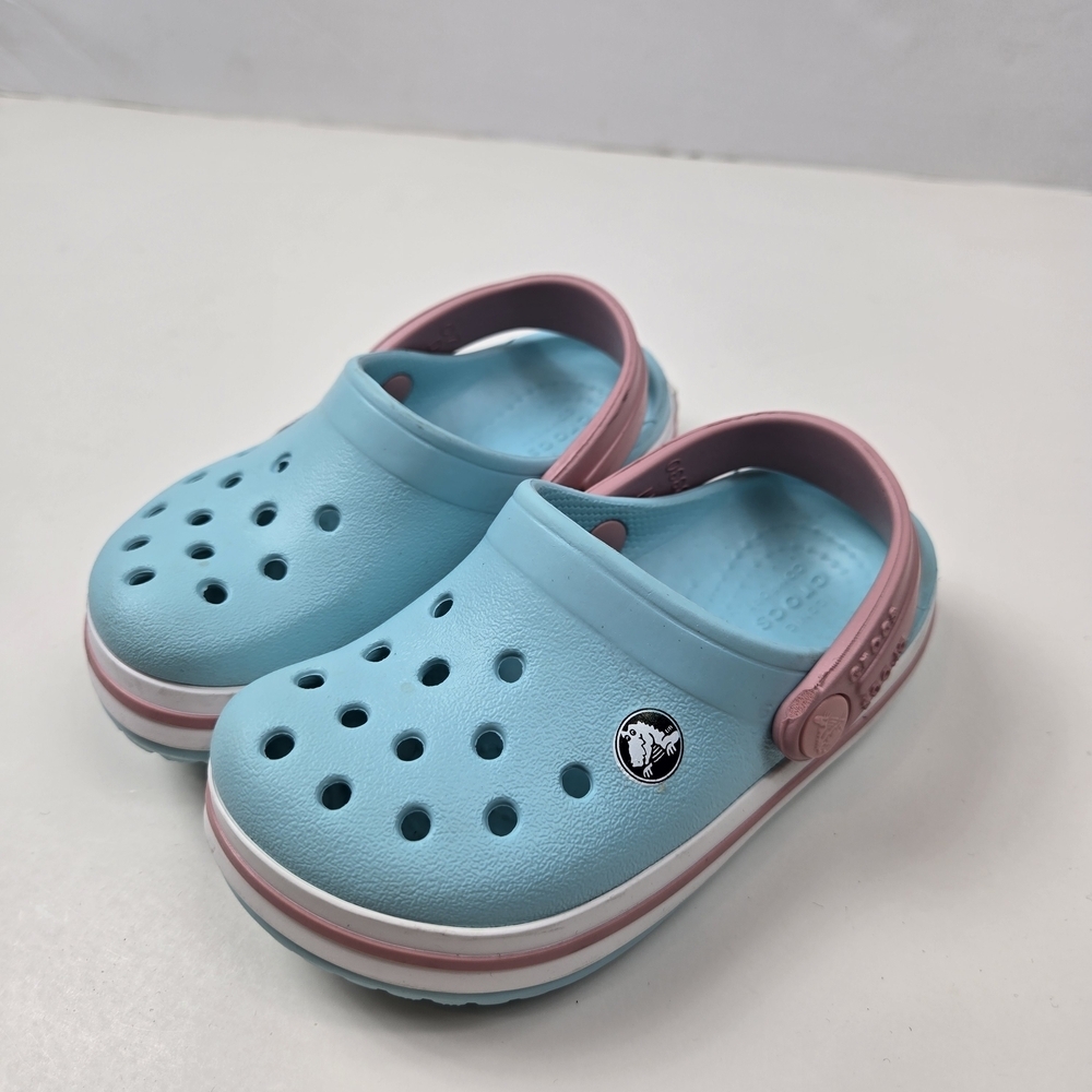 CROCS Kids Aqua and Pink Water Shoes Size 7